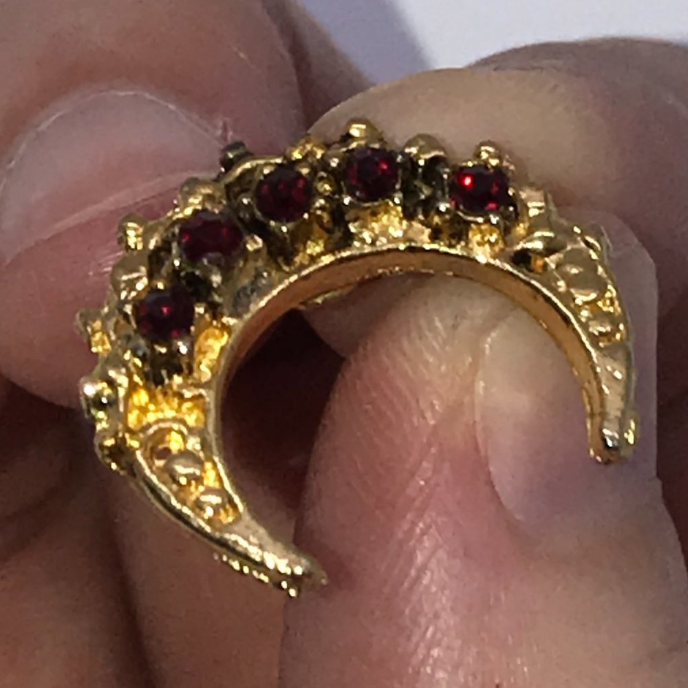 Gold Tone Crescent Moon Pin